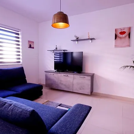 Pc M - Palm Court Maisonette Apartment Msida